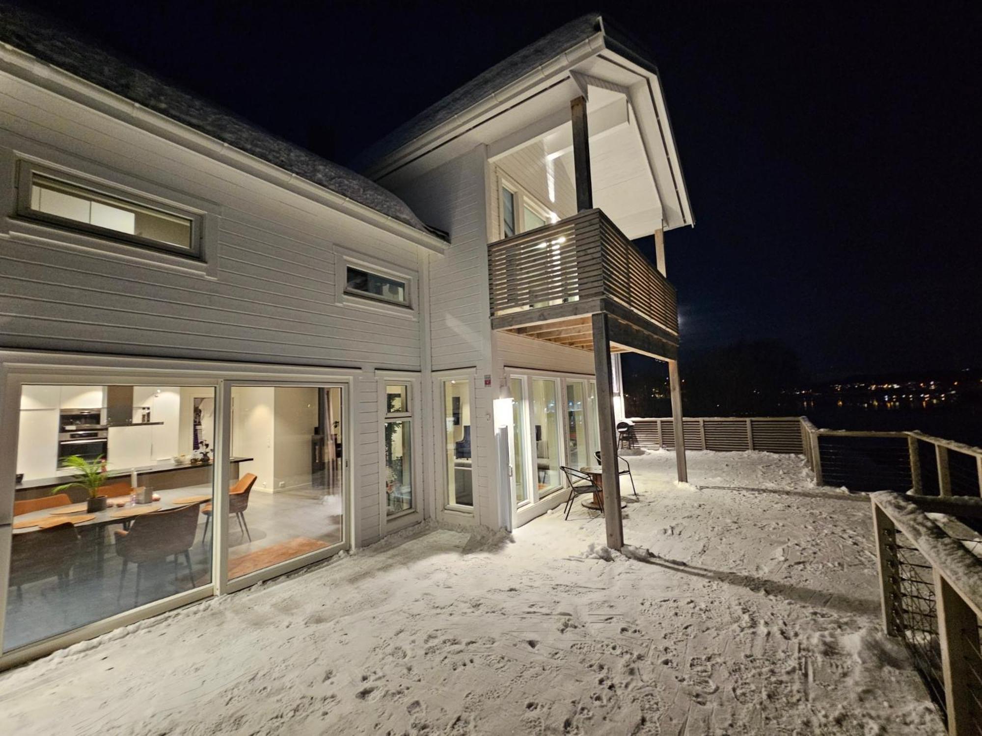 Kaldfjord Sea House Villa Tromso Exterior photo